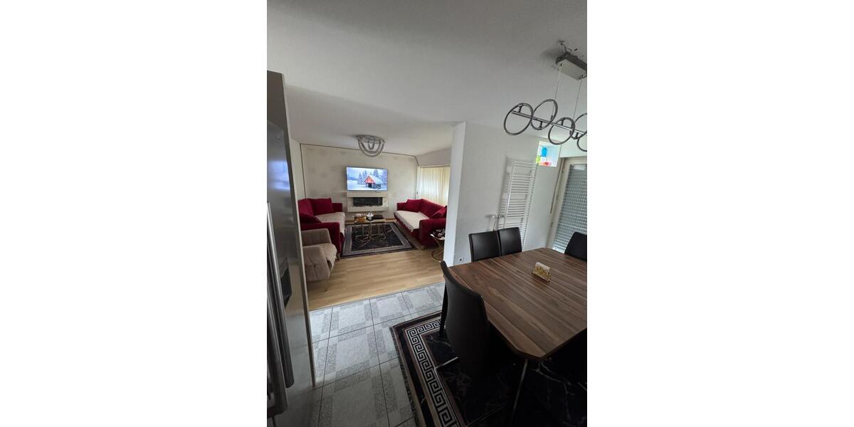 Mehrfamilienhaus, Wohnhaus Heilbronn Frankenbach - 6 Zimmer, 140 m&sup2;, 370.000&euro; | Angebot:24527394