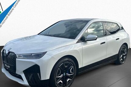 BMW iX 11.797 km 47.710 &euro; Höxter / Stahle 37671