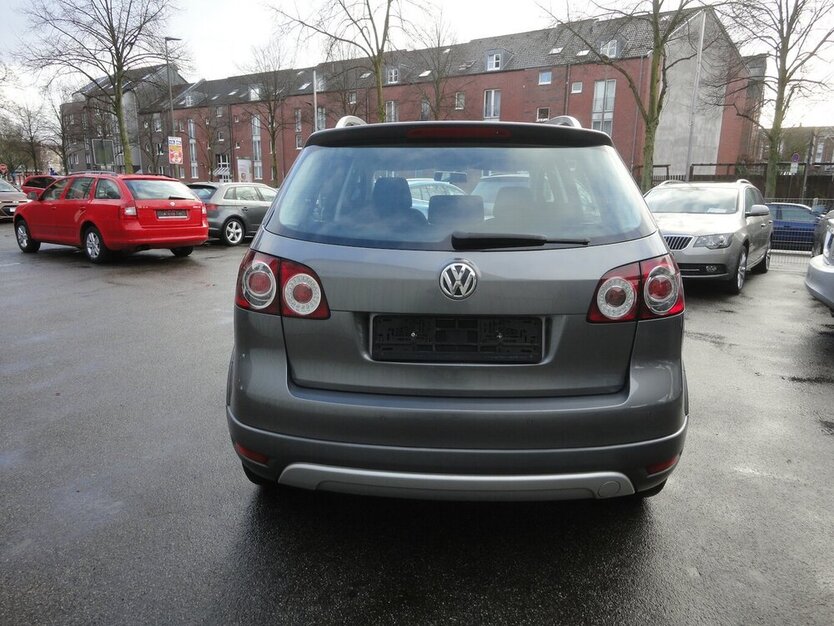 VW Golf Plus Cross 1.Hand+Autom+Klimatr+SHZ+PDC 91.000 km 10.990 € Neuss 41462