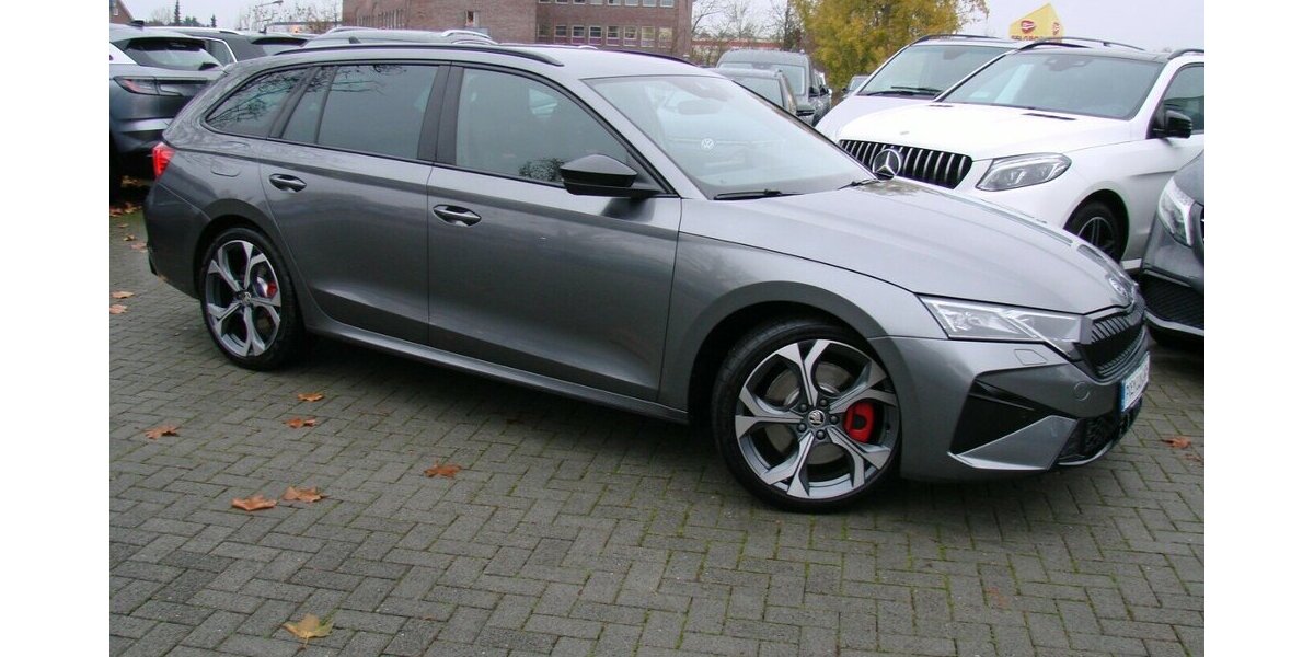 Skoda Octavia RS 2.0TSi AHK ACC LED Kamera 4.466 km 36.980 &euro; Falkensee 14612