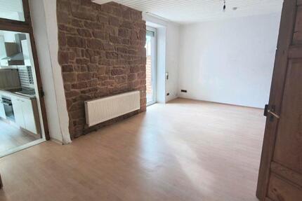 Wohnung Neustadt an der Weinstraße - 3 Zimmer, 90 m&sup2;, 750&euro; | Angebot:25516759