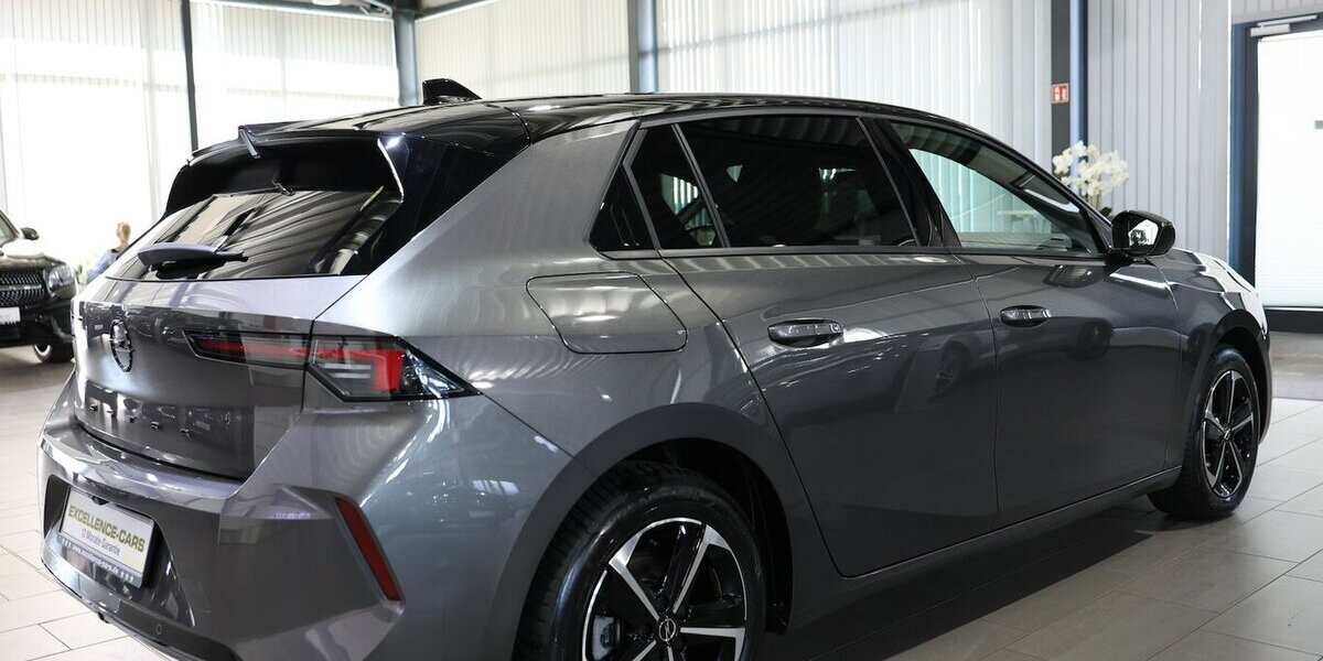 Opel Astra L 1.2 T LIMO TECH GS-SPORT DEUTSCH WIE NEU 4.000 km 23.991 &euro; Hamm 59077