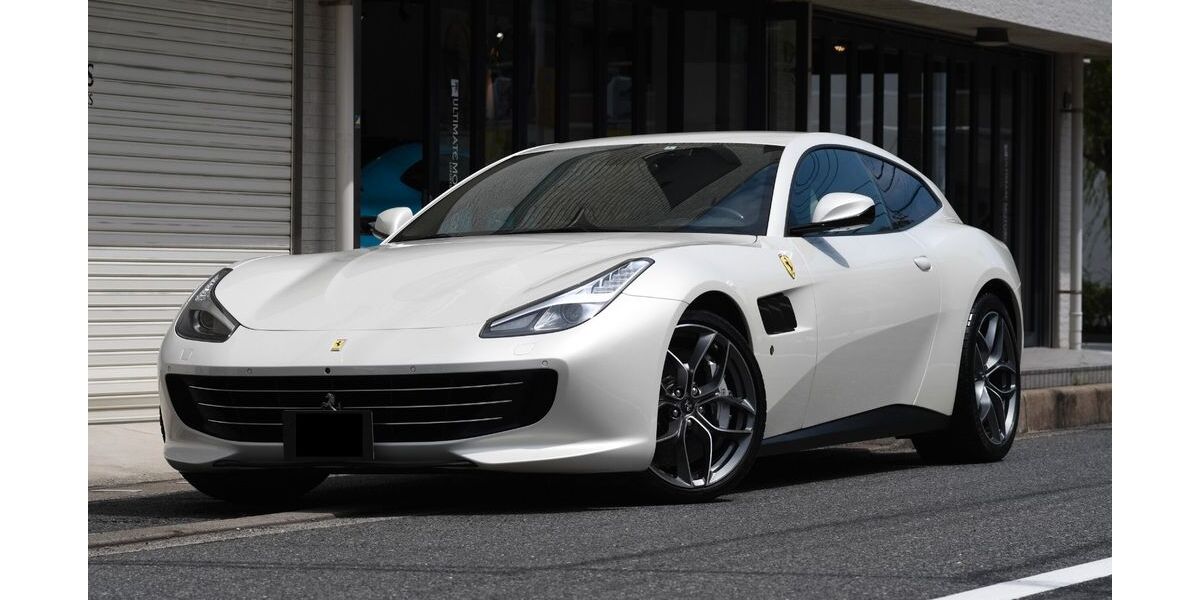 Ferrari GTC4Lusso 9.000 km 125.000 &euro; Tokorozawa 