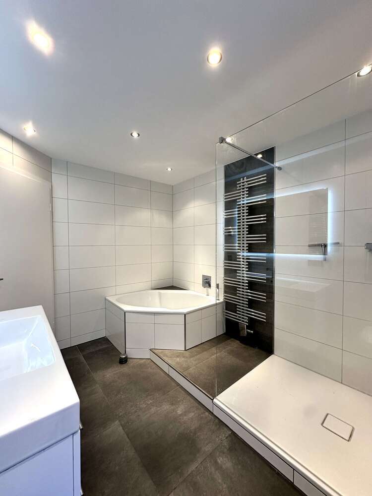 Wohnung zum Mieten in Stuttgart 1.750 € 120 m²