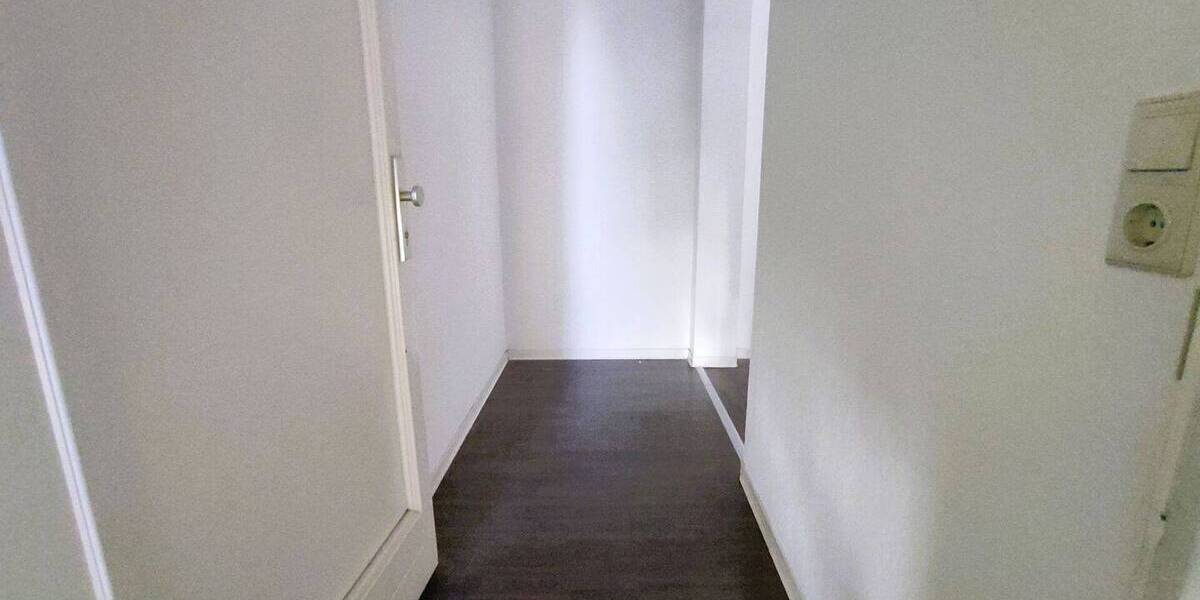 Etagenwohnung Bitterfeld Bitterfeld - 3 Zimmer, 99 m&sup2;, 595&euro; | Angebot:26644438