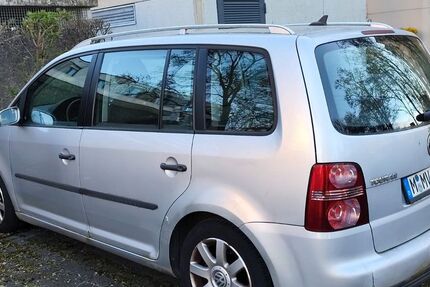 VW Touran 205.989 km 2.000 &euro; München 81737