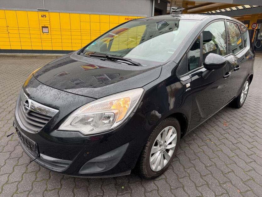 Opel Meriva 189.000 km 3.999 € Berlin 13055