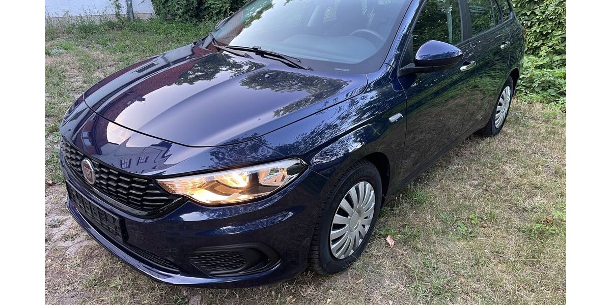 Fiat Tipo 95.000 km 5.490 &euro; Halle 06118