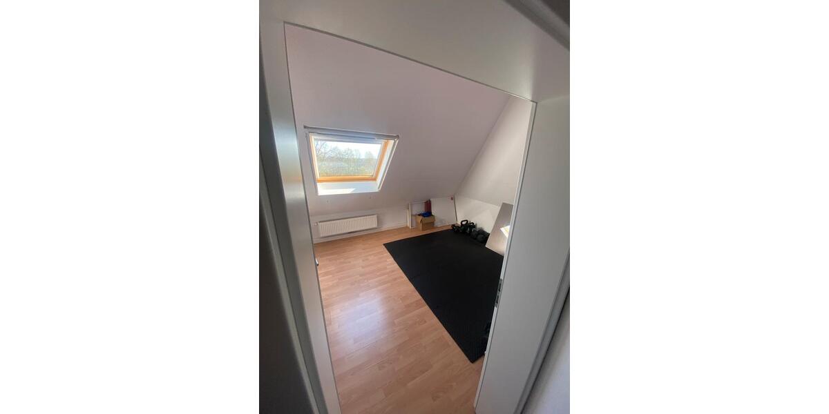 Dachgeschoßwohnung Geldern - 5 Zimmer, 68 m&sup2;, 219.000&euro; | Angebot:25923853