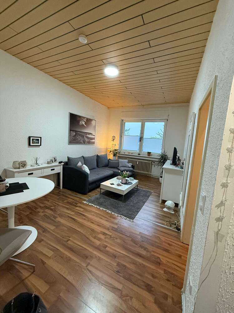 Wohnung zum Mieten in Krefeld 280 € 25.28 m²