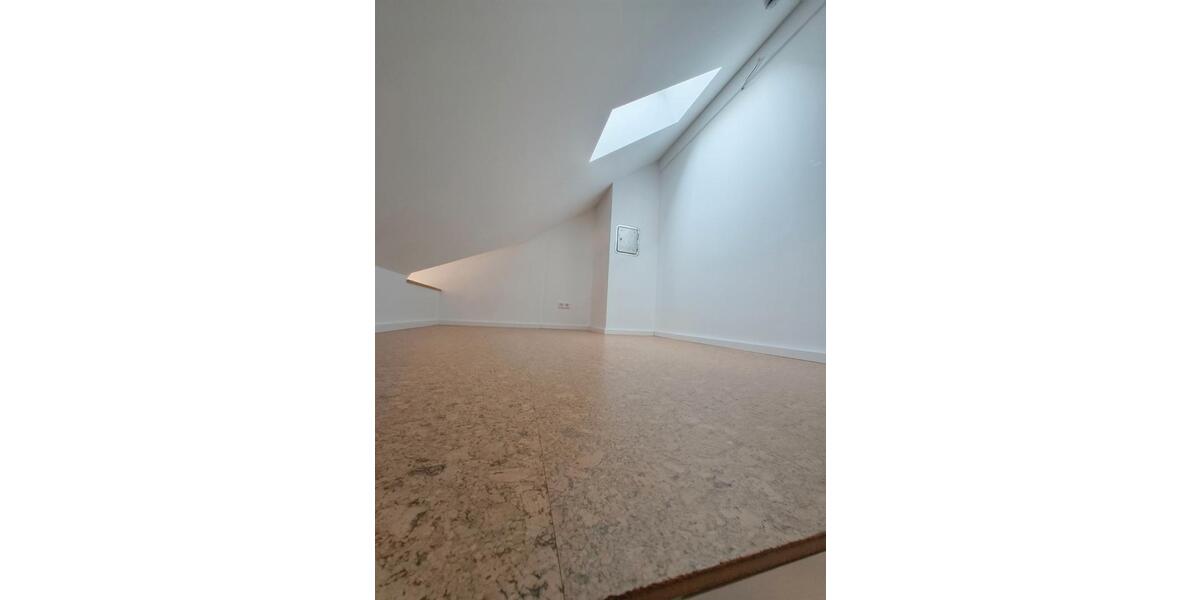 Doppelhaushälfte Schorndorf - 7.5 Zimmer, 182 m&sup2;, 2.550&euro; | Angebot:25795954