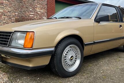 Opel Monza 73.000 km 9.500 &euro; Mönchengladbach 41066