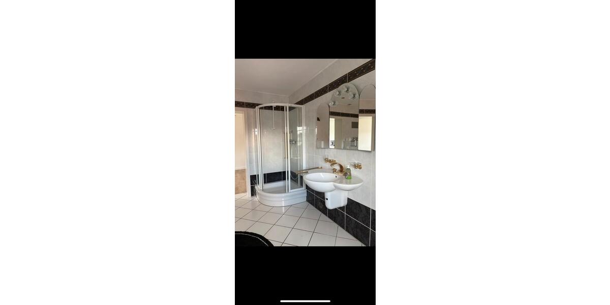 Dachgeschoßwohnung Niestetal - 3 Zimmer, 104 m&sup2;, 930&euro; | Angebot:25406594