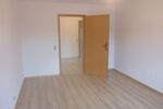 Wohntraum im Grünen: Attraktive, helle 2-Zimmer-EG-Wohnung mit Terrasse, modernisiert & renoviert auf parkähnlichem Areal, Raubach - 2- Raubach | Angebot:24576305