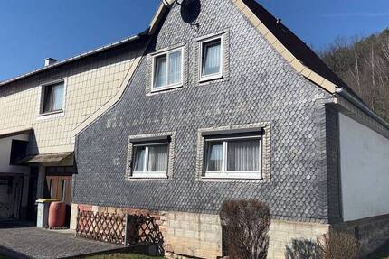 Haus Bad Salzungen Kloster - 6 Zimmer, 143 m&sup2;, 79.900&euro; | Angebot:25803058