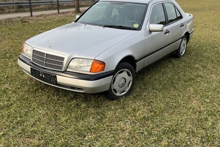 Mercedes-Benz C 180 144.000 km 6.600 &euro; Schwarzenfeld 92521