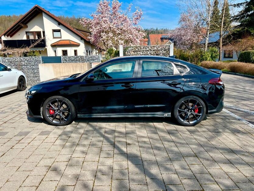 i30