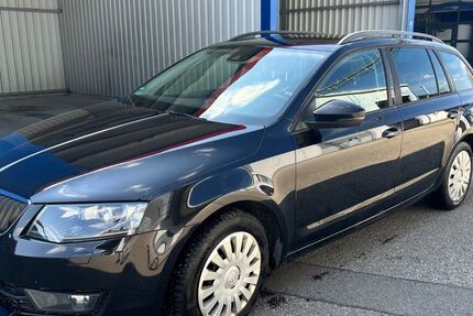 Skoda Octavia 229.000 km 6.890 &euro; Soyen 83564