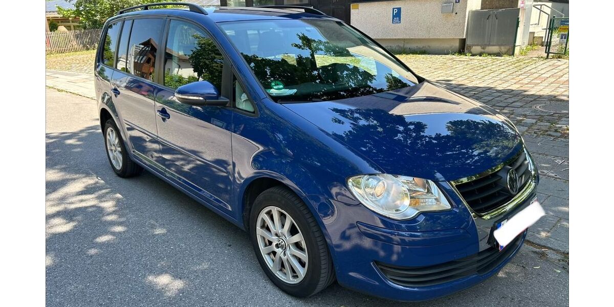 VW Touran 139.000 km 3.350 &euro; Feldkirchen 85622