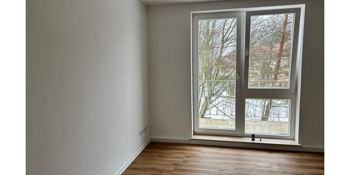 Etagenwohnung Hohenmölsen - 3 Zimmer, 61 m&sup2;, 75.000&euro; | Angebot:25836818