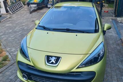 Peugeot 207 106.000 km 2.200 &euro; Hückeswagen 42499