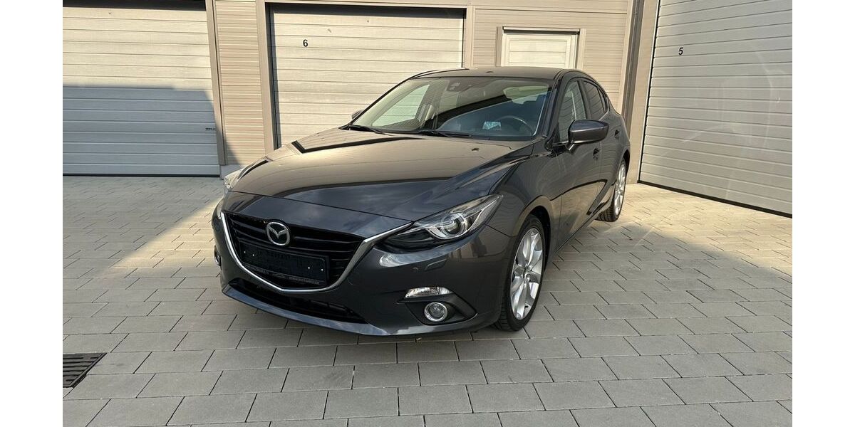 Mazda 3 162.886 km 9.300 &euro; Bad Saulgau 88348