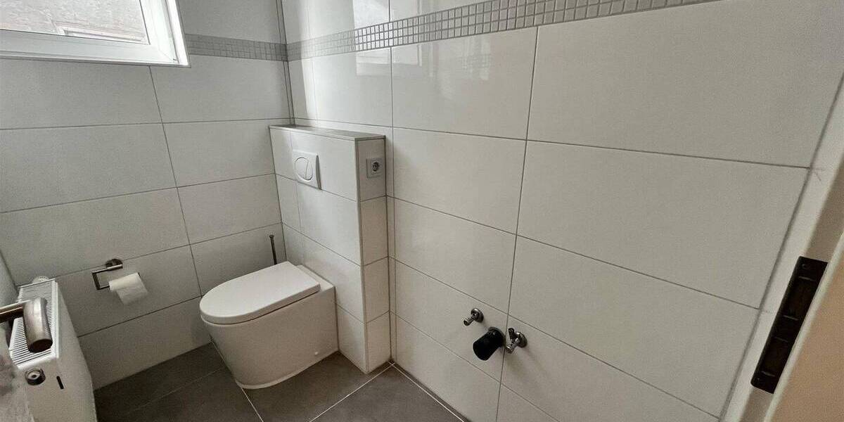 Mehrfamilienhaus, Wohnhaus Hardheim - 6 Zimmer, 180 m&sup2;, 385.000&euro; | Angebot:25706815