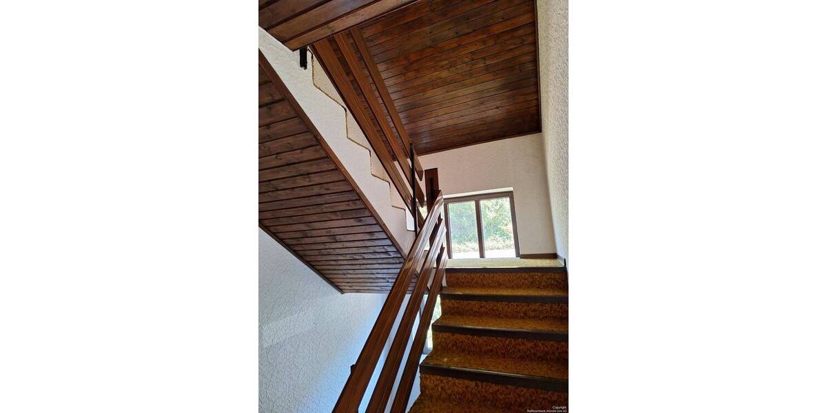 Einfamilienhaus Greding - 9 Zimmer, 211 m&sup2;, 547.000&euro; | Angebot:26658846