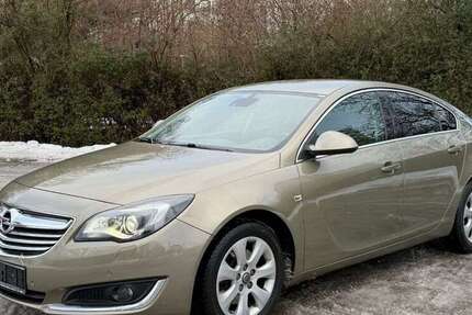 Opel Insignia 106.000 km 10.990 &euro; München 81375