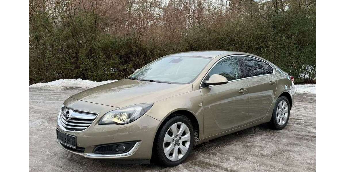 Opel Insignia 106.000 km 10.990 &euro; München 81375