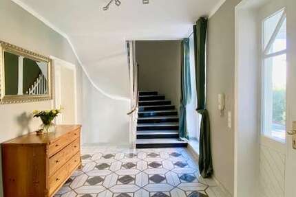Haus Neusäß - 6 Zimmer, 206 m&sup2;, 1.490.000&euro; | Angebot:26072694