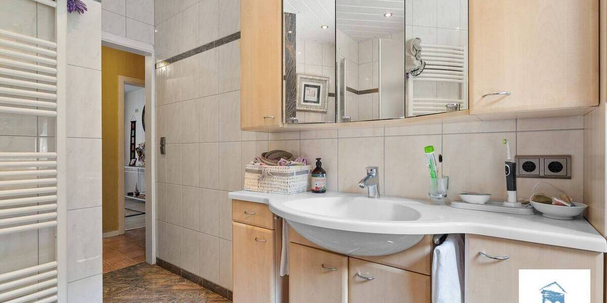 Einfamilienhaus Lindern (Oldenburg) / Garen Garen - 9 Zimmer, 229 m&sup2;, 389.000&euro; | Angebot:26875448