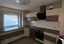 3 Zimmer Erdgeschoßwohnung mit Einbauküche und Garten