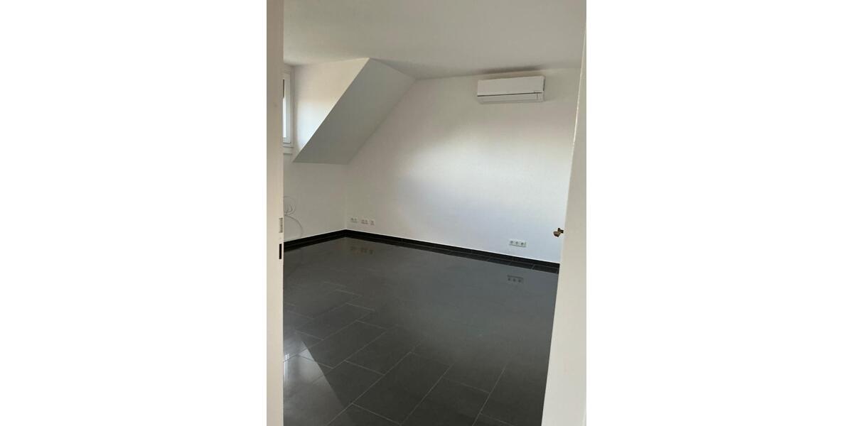 Dachgeschoßwohnung Niederkrüchten - 2 Zimmer, 50 m&sup2;, 490&euro; | Angebot:26405962