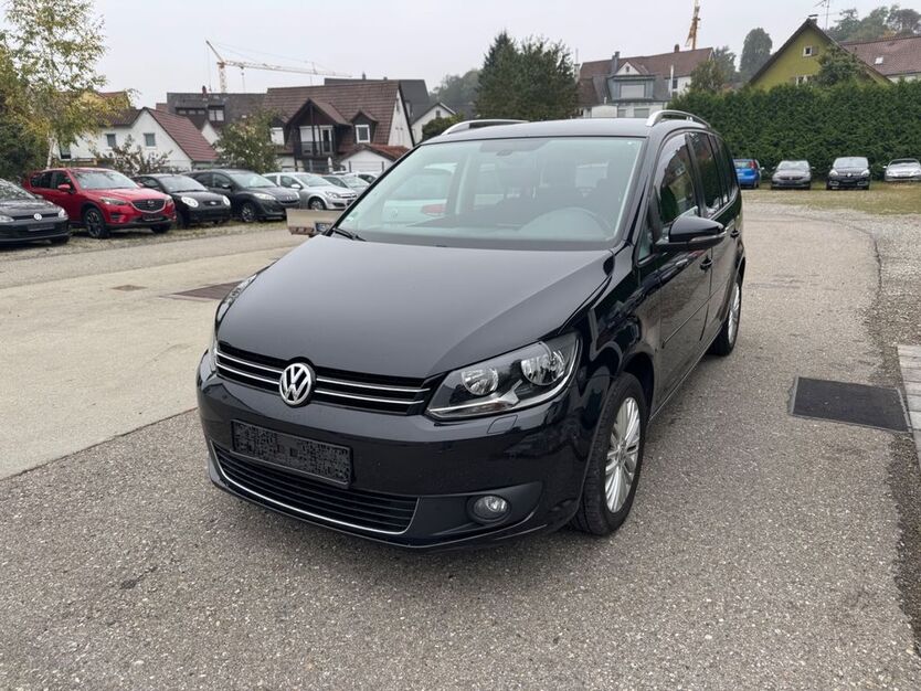 VW Touran 181.000 km 8.900 € Biberach 88400
