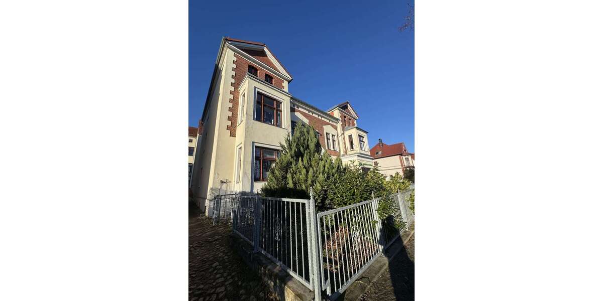 Etagenwohnung Neustrelitz - 2 Zimmer, 81 m&sup2;, 530&euro; | Angebot:26829475