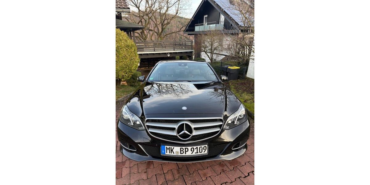 Mercedes-Benz E 220 260.000 km 15.100 &euro; Balve 58802