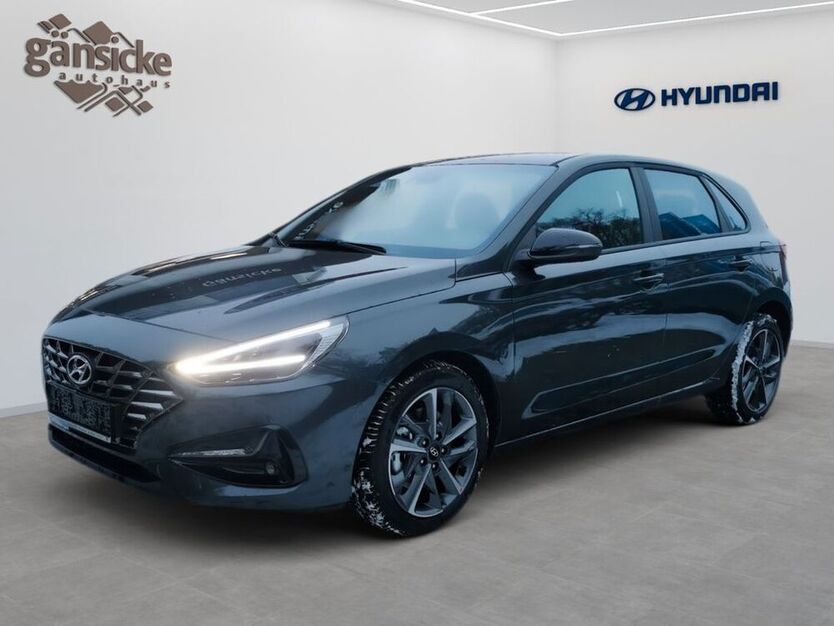 i30