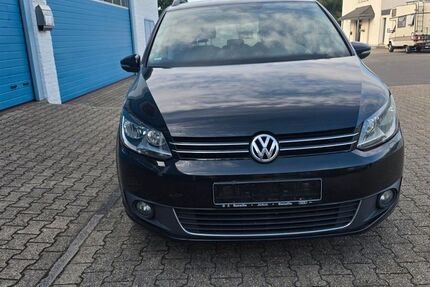 VW Touran 289.000 km 4.500 &euro; Aachen 52068