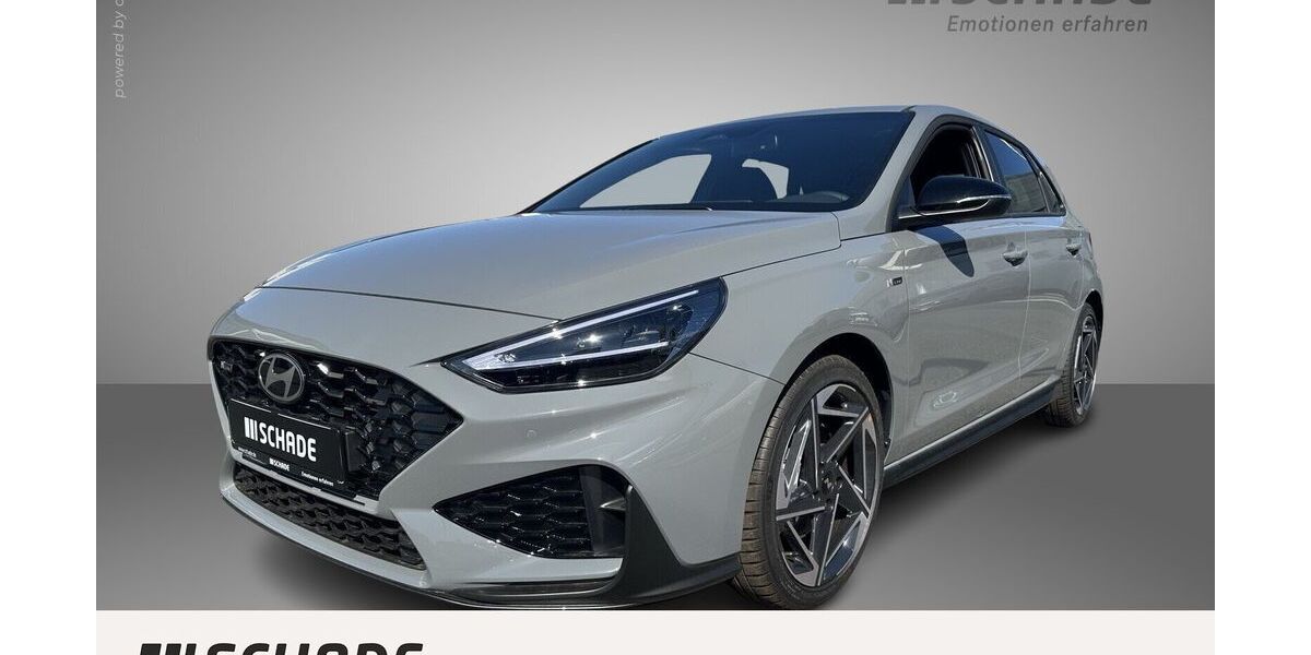 Hyundai i30 2.500 km 25.390 &euro; Petersberg 36100