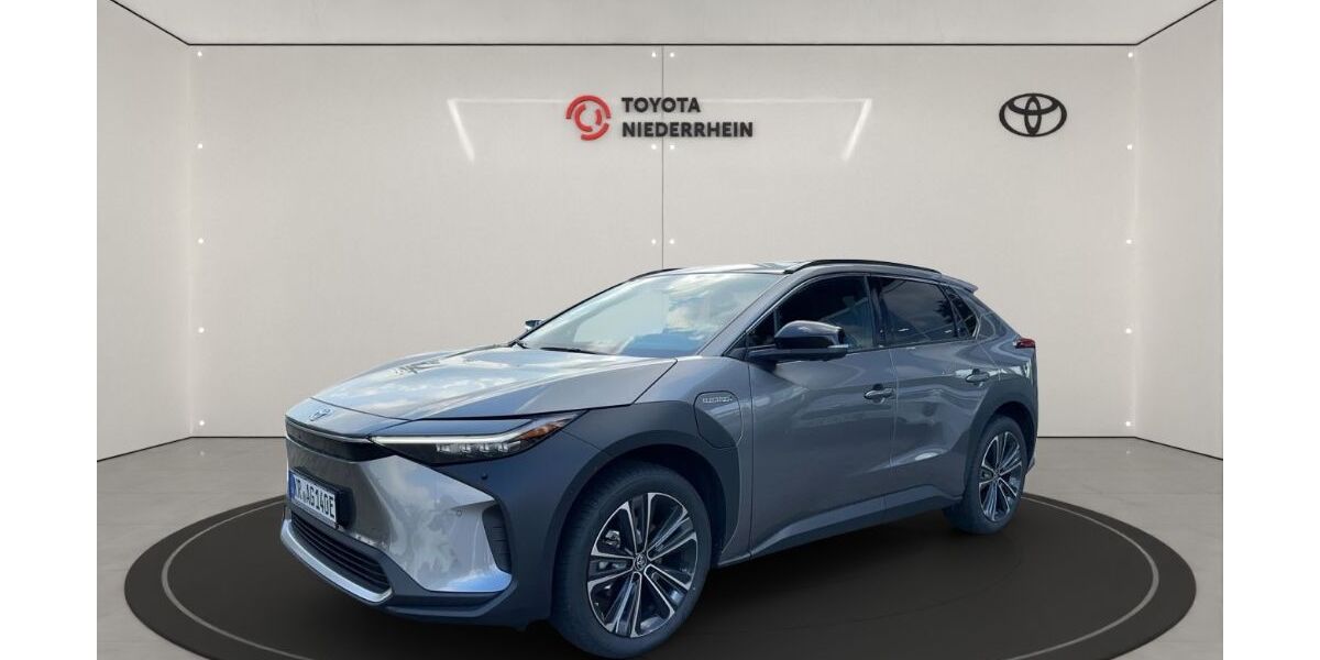 Toyota bZ4X 14.100 km 35.660 € Krefeld 47809