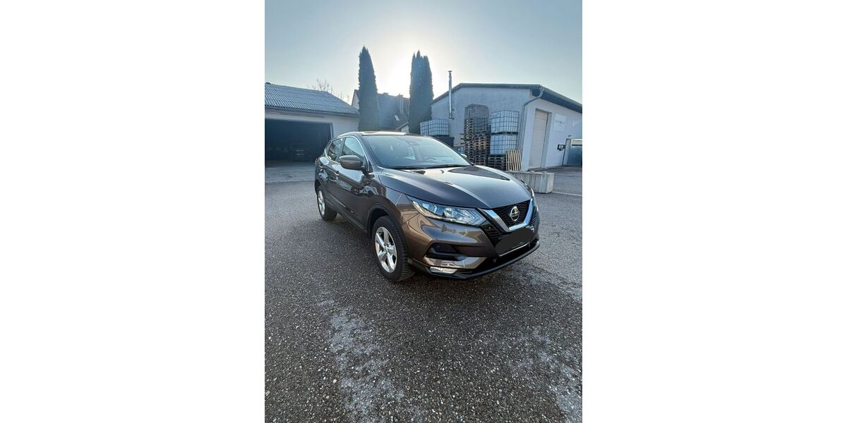Nissan Qashqai 91.347 km 16.900 &euro; Buch 84172