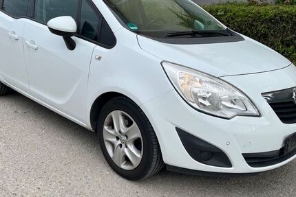 Opel Meriva 191.500 km 2.950 € Gundelsheim 74831