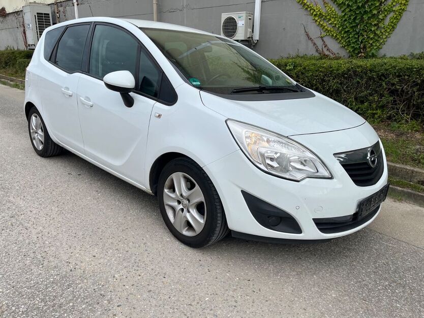 Opel Meriva 191.500 km 2.950 € Gundelsheim 74831