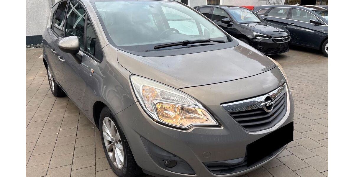 Opel Meriva 120.700 km 4.999 &euro; Torgau 04860