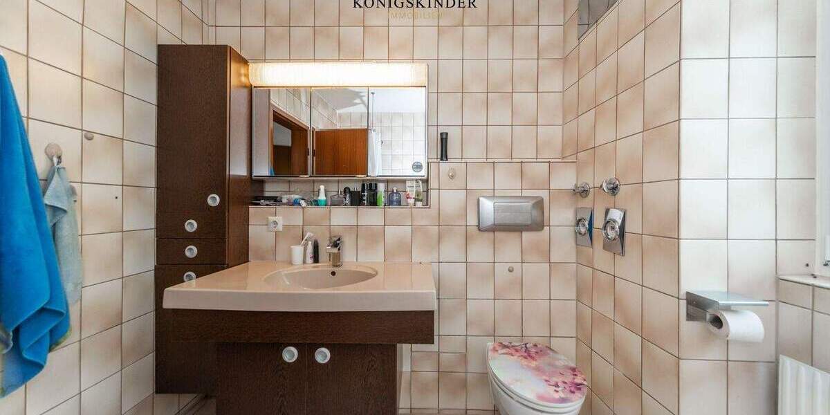 Etagenwohnung Bad Urach - 2 Zimmer, 65 m&sup2;, 199.000&euro; | Angebot:25732897