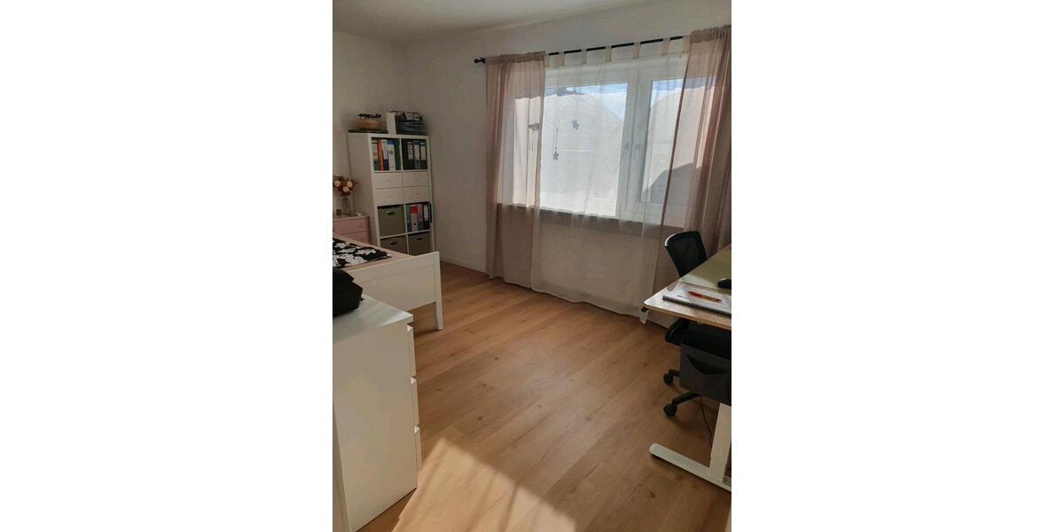 Einfamilienhaus Massenbachhausen - 6 Zimmer, 220 m&sup2;, 675.000&euro; | Angebot:27112634