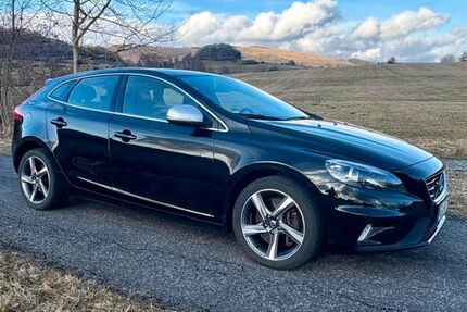 Volvo V40 141.000 km 11.490 &euro; WILDFLECKEN 97772