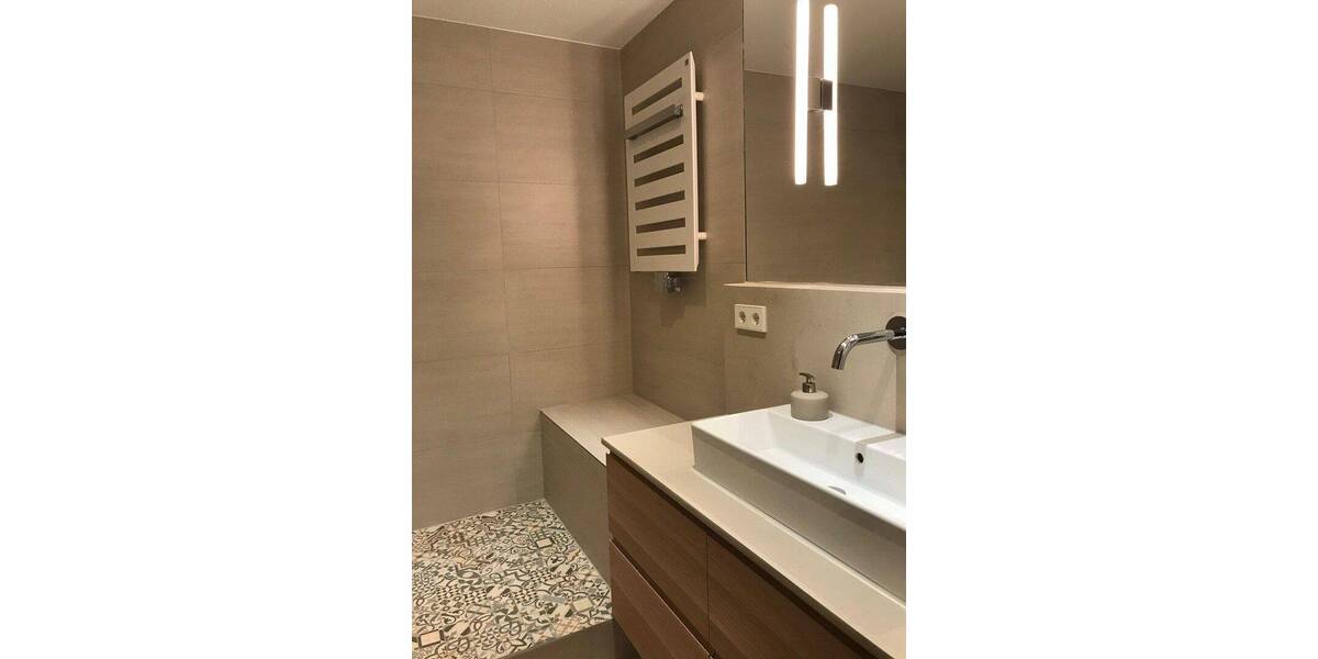 Etagenwohnung Stuttgart Mitte - 3 Zimmer, 105 m&sup2;, 2.200&euro; | Angebot:26840391