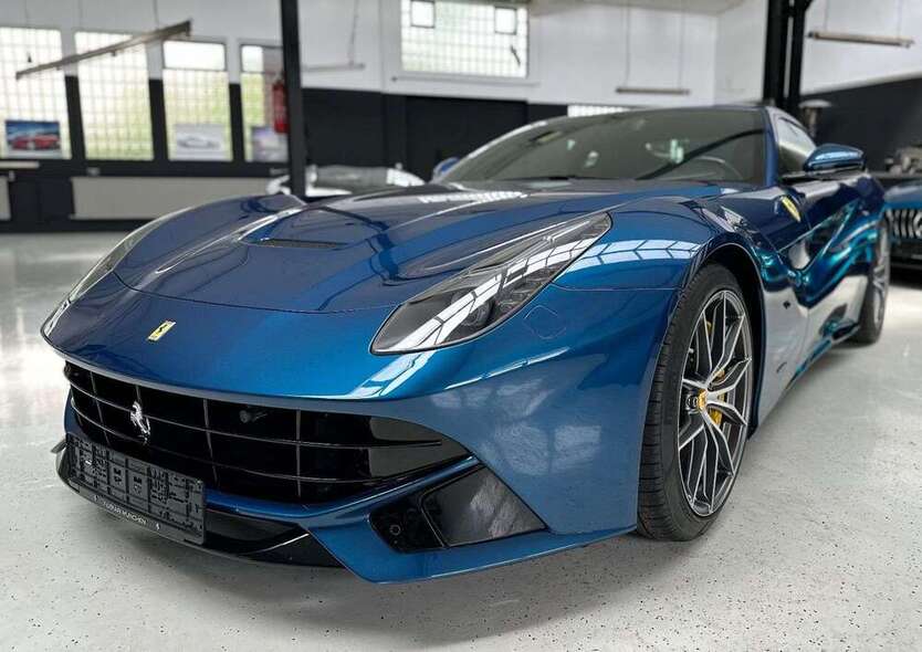 F12